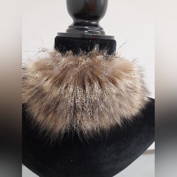 Real Fur Long Scarf - Picture 6 of 13